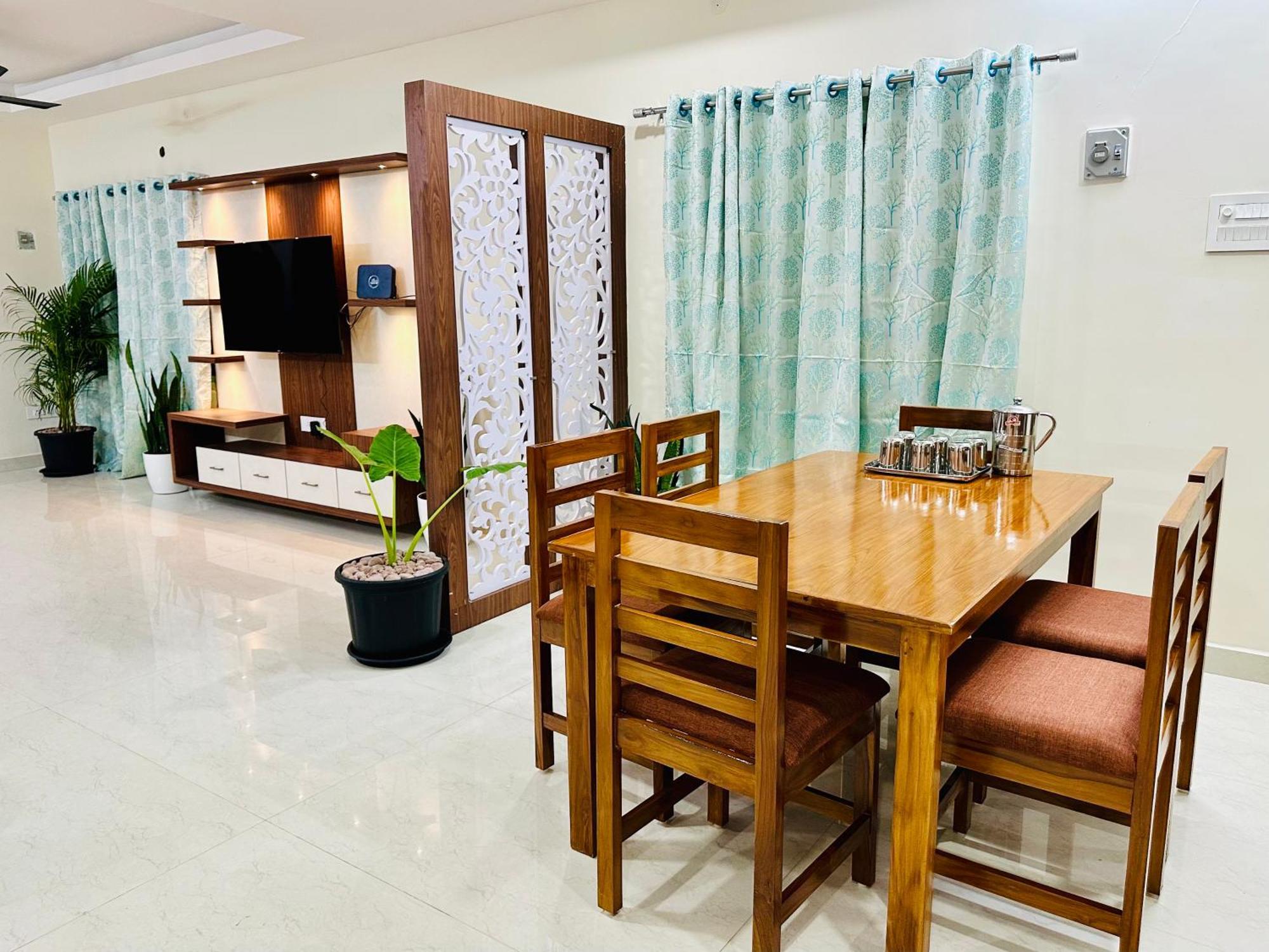 Truelife - 3Bhk Family Suites - Ps4 Pure Veg Restaurant On The Way To Balaji Temple - 2500 Sft Large Signature Apartment - Modular Kitchen - Super Fast Wifi, Smart Tv, 250 Jio Channels - Parking - Easy Access To All Temples - Top Service With Lots Of Tirupati Exterior foto