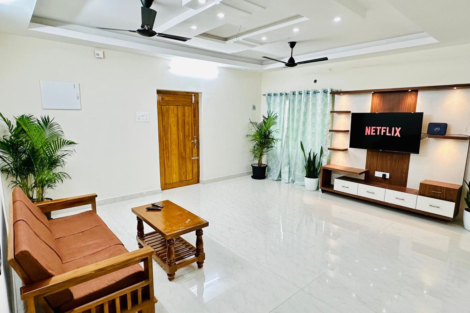 Truelife - 3Bhk Family Suites - Ps4 Pure Veg Restaurant On The Way To Balaji Temple - 2500 Sft Large Signature Apartment - Modular Kitchen - Super Fast Wifi, Smart Tv, 250 Jio Channels - Parking - Easy Access To All Temples - Top Service With Lots Of Tirupati Exterior foto
