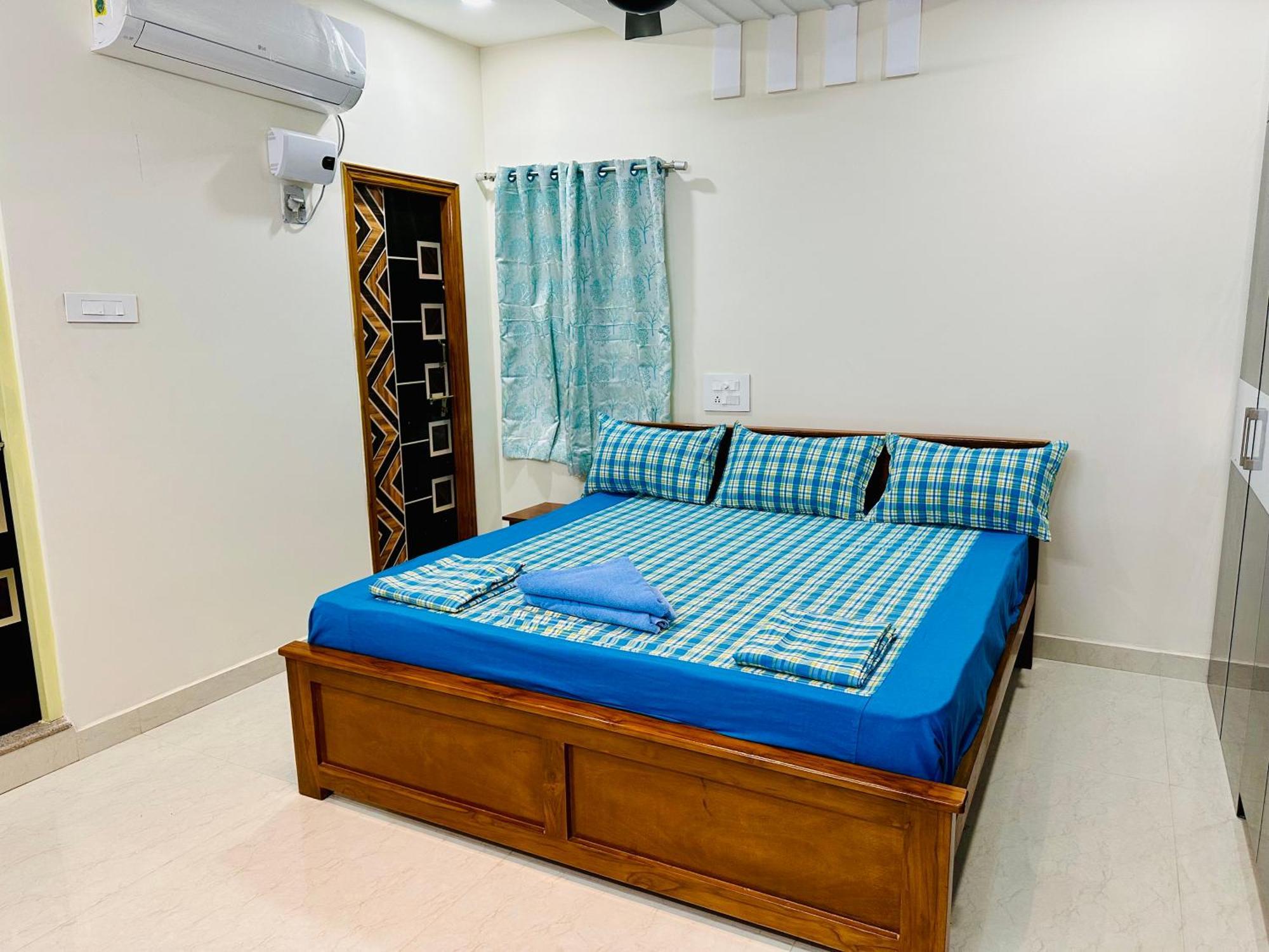 Truelife - 3Bhk Family Suites - Ps4 Pure Veg Restaurant On The Way To Balaji Temple - 2500 Sft Large Signature Apartment - Modular Kitchen - Super Fast Wifi, Smart Tv, 250 Jio Channels - Parking - Easy Access To All Temples - Top Service With Lots Of Tirupati Exterior foto